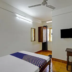 Spot On Vinayaka Tourist Hotel